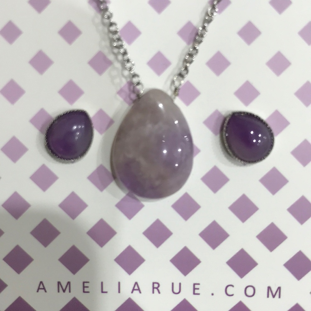Necklace & Earring Set - Picture 4 of 4